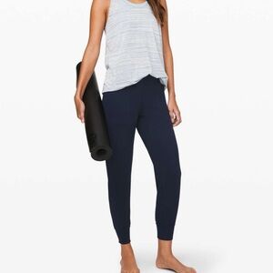 Lululemon Align Jogger 28" True Navy size 6 W5CO2S